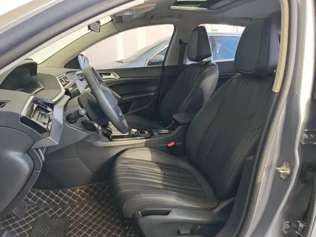 Peugeot 408 — Фото автомобиля 14