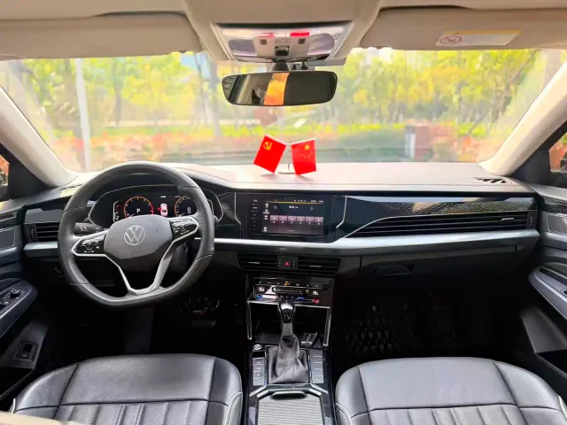 Volkswagen Passat — Фото автомобиля 20