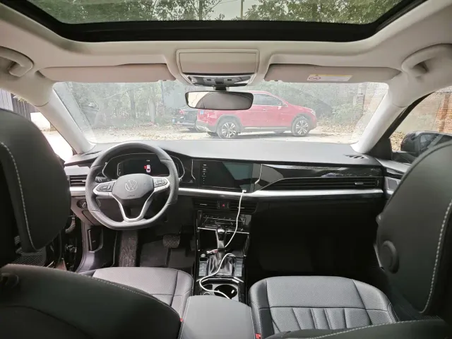Volkswagen Passat — Фото автомобиля 6