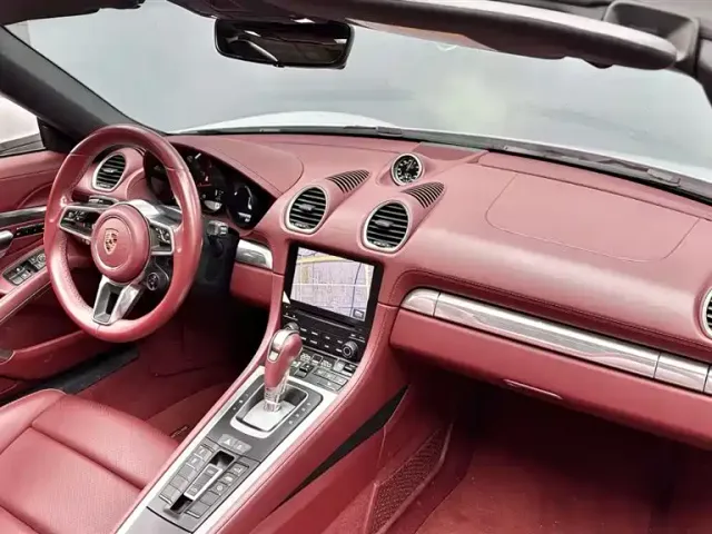 Porsche 718 — Фото автомобиля 9