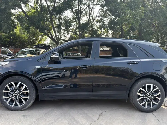 Cadillac XT5 — Фото автомобиля 3