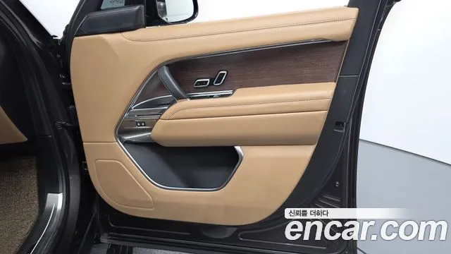 Land Rover Range Rover — Фото автомобиля 15