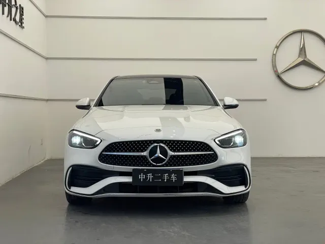 Mercedes-Benz C-Class — Фото автомобиля 2