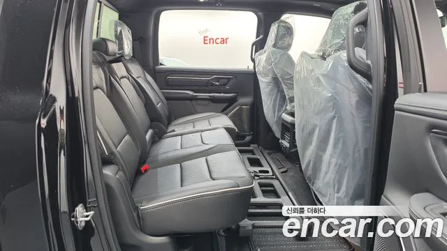 Dodge Ram Pickup — Фото автомобиля 17