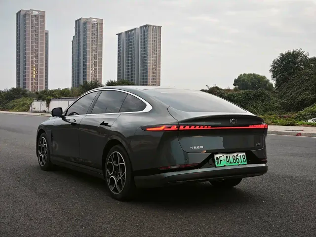 Changan Qiyuan A07 — Фото автомобиля 7