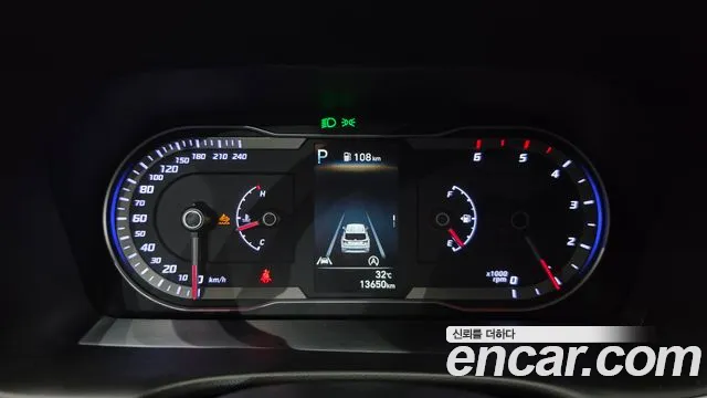 Hyundai Tucson Tucson (NX4) Дизель 2.0 2WD — Фото автомобиля 8