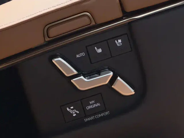 Toyota Alphard — Фото автомобиля 16