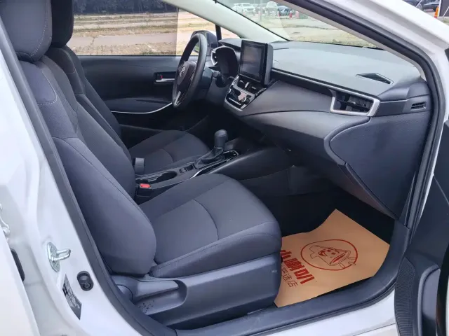 Toyota Corolla 2022 Hybrid 1.8L E-CVT Pioneer Edition — Фото автомобиля 12