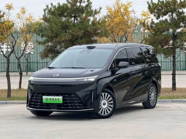 Фотография автомобиля — GAC Trumpchi E8