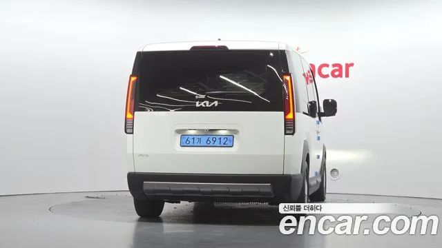 Kia PV5 — Фото автомобиля 4