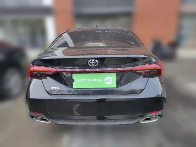 Toyota Avalon — Фото автомобиля 3