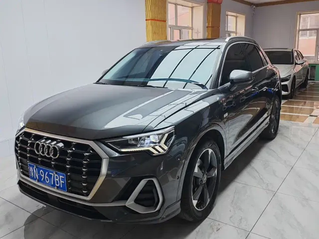 Audi Q3 — Фото автомобиля 3