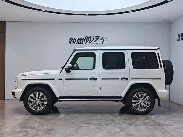 Mercedes-Benz G-Class — Фото автомобиля 3