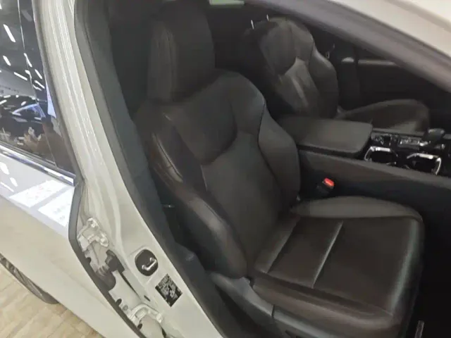 Lexus RX — Фото автомобиля 19