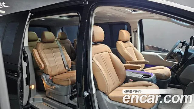 Hyundai Staria Staria 4WD Lounge 9 мест — Фото автомобиля 22