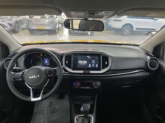 Kia KX1 — Фото автомобиля 9