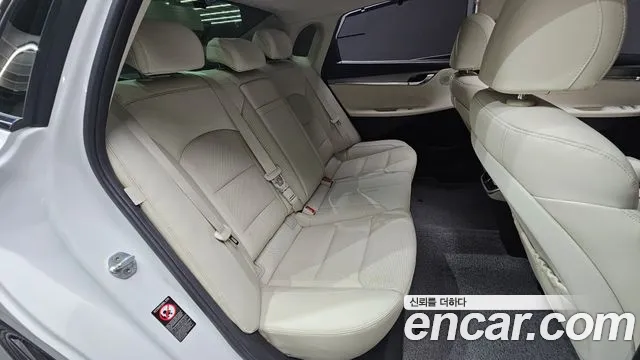 Фотография автомобиля — Hyundai Grandeur