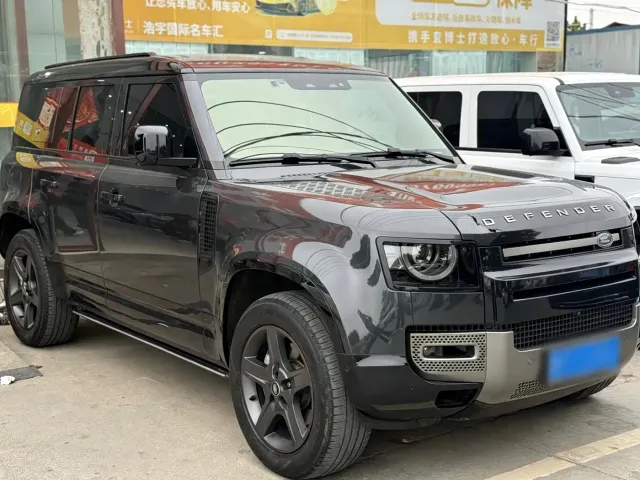 Land Rover Defender — Фото автомобиля 3