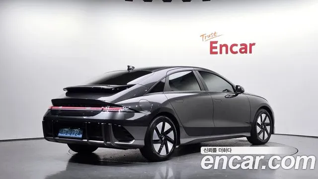 Hyundai Ioniq 6 — Фото автомобиля 2