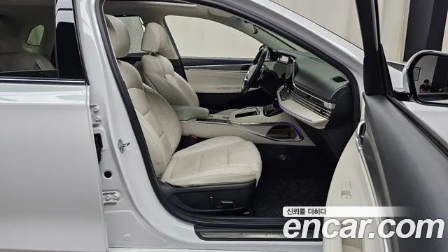 Hyundai Grandeur Grandeur (New) — Фото автомобиля 17