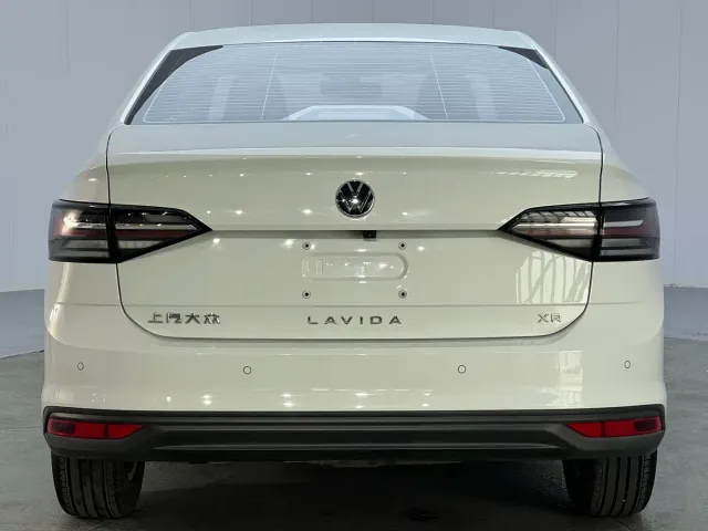 Volkswagen Lavida — Фото автомобиля 20