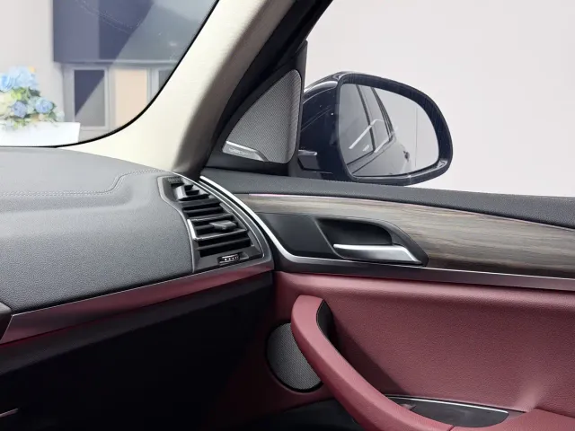 BMW X3 — Фото автомобиля 14