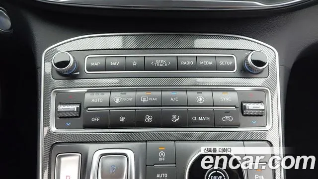 Hyundai Santafe Новый Santa Fe Дизель 2.2 2WD — Фото автомобиля 18
