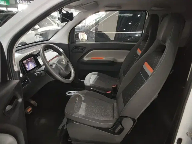 Wuling Hongguang Mini EV — Фото автомобиля 14
