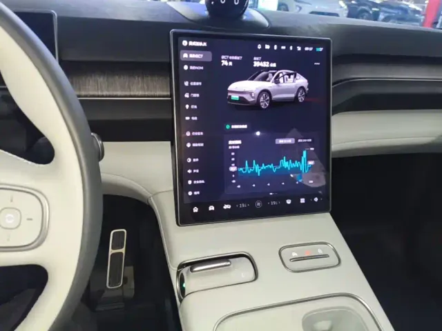 Nio EC7 — Фото автомобиля 12
