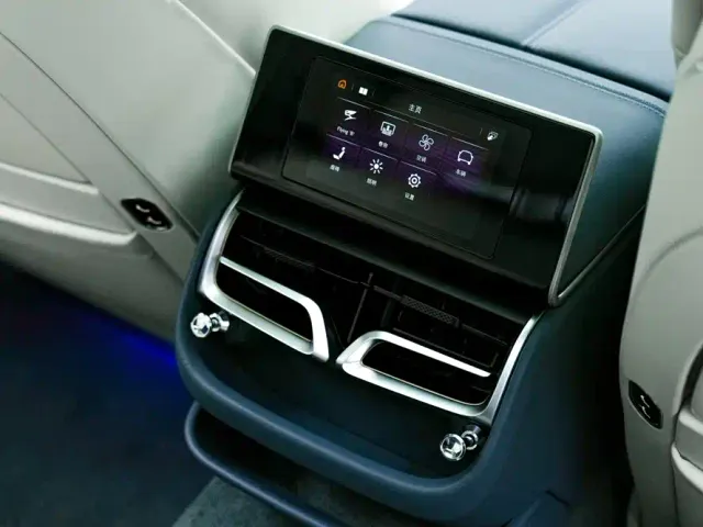 Bentley Flying Spur — Фото автомобиля 27