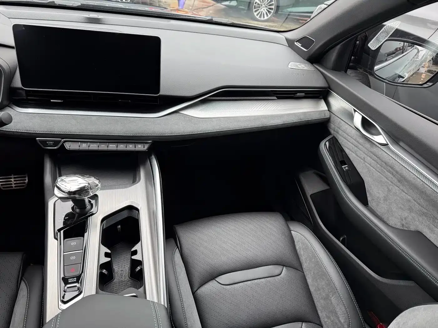 Geely Xing Rui 2023 2.0TD Exclusive Cyan-Green Edition — Фото автомобиля 7