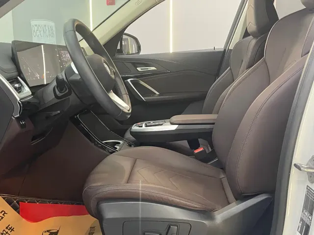 BMW X1 — Фото автомобиля 14
