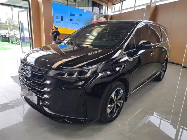 Фотография автомобиля — GAC Trumpchi M6