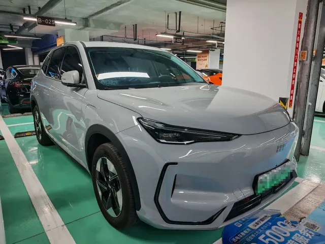 Geely Galaxy E5 — Фото автомобиля 3