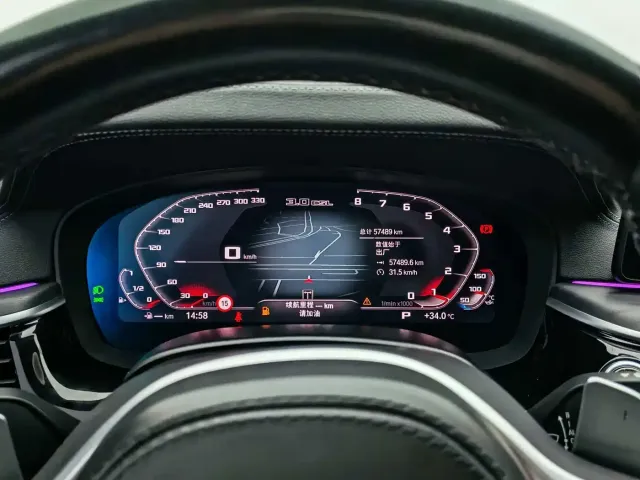 BMW 5 Series — Фото автомобиля 9