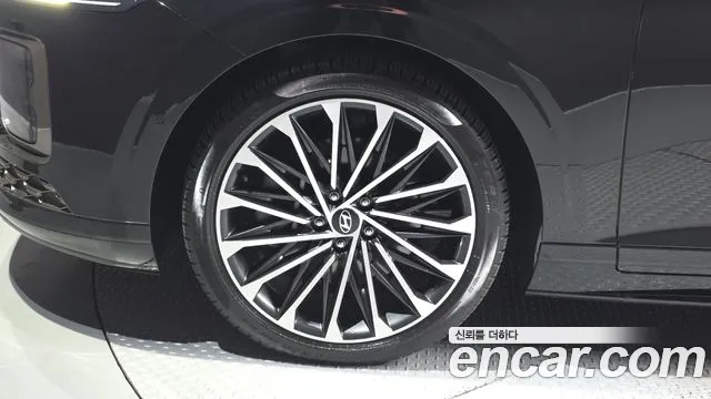 Hyundai Grandeur GN7 — Фото автомобиля 5