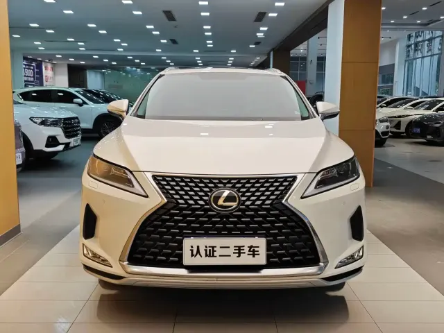 Lexus RX — Фото автомобиля 3