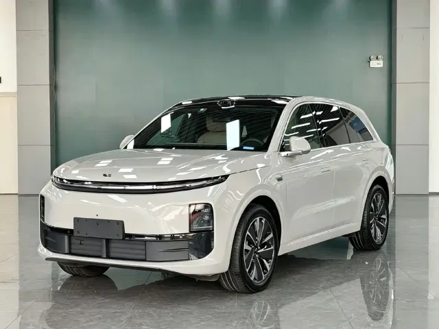 Фотография автомобиля — Li Auto L6