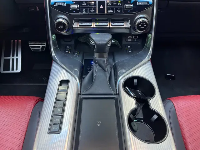 Lexus LX — Фото автомобиля 16