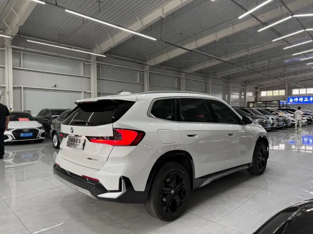 BMW X1 — Фото автомобиля 9