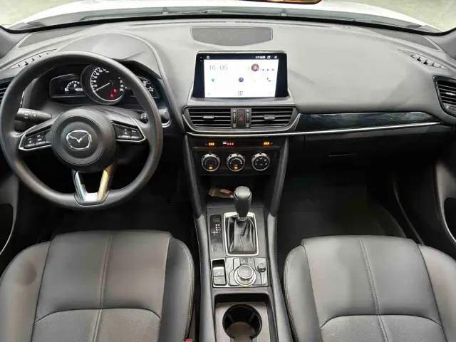 Mazda CX-4 — Фото автомобиля 8