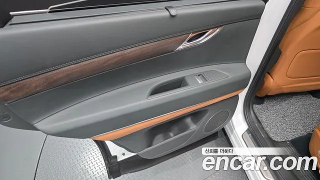 Genesis GV80 — Фото автомобиля 25