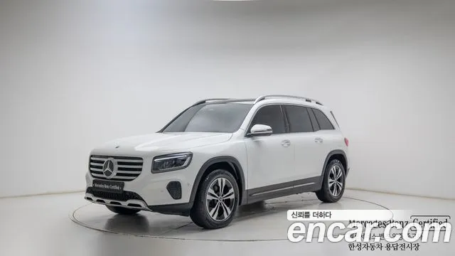 Фотография автомобиля — Mercedes-Benz GLB-Class