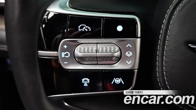 Genesis G90 Бензин 3.5 турбо AWD — Фото автомобиля 15