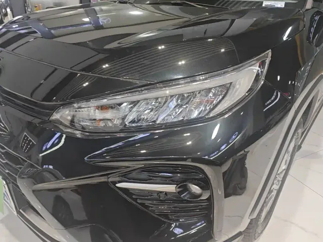Toyota Wildlander — Фото автомобиля 23