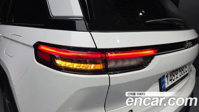 Jeep Cherokee Grand Cherokee(WL) 3.6 Limited — Фото автомобиля 22