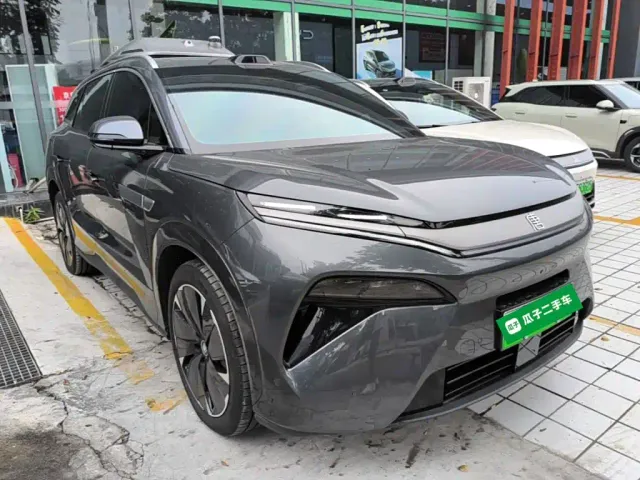 BYD Tang L — Фото автомобиля 3