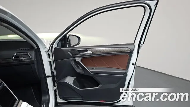 Volkswagen Tiguan — Фото автомобиля 13