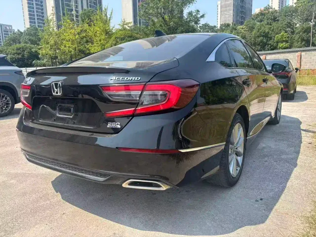 Honda Accord — Фото автомобиля 7