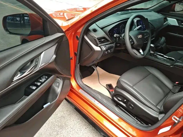 Cadillac CT4 — Фото автомобиля 15